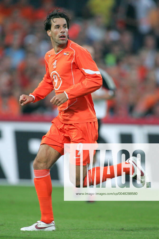 Ruud Van Nistelrooy Holland & Manchester United, ManU FC Holland V Germany Rotterdam,Holland 17 August 2005