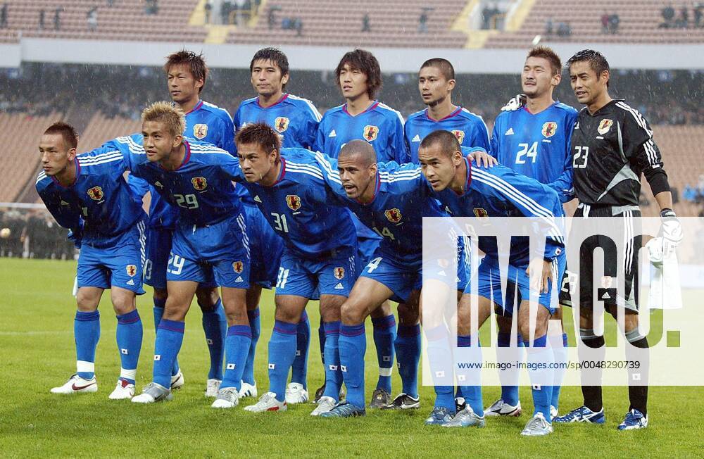 Japan team group, Mannschaftsbild, Totale Ukraine V Japan Ukraine V Japan Respublikanskyi Stadium,Kiev,Ukraine 12 October 2005