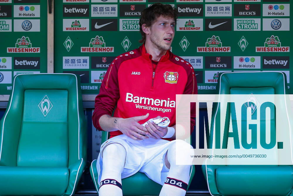 Bremen, Deutschland 05. Mai 2018: 1. BL - 17 18 - SV Werder Bremen vs. Bayer 04 Leverkusen Stefan Kiessling Kießling (Bayer 04 Leverkusen) nur auf der Bank Aktion . Einzelbild . 1. BL - 17 18 - SV Werder Bremen vs. Bayer 04 Leverkusen