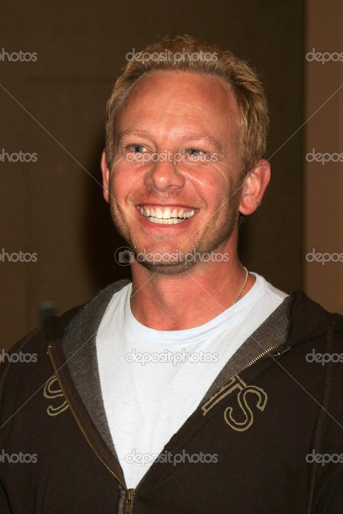 Ian Ziering at the "Beverly Hills 90210" and "Melrose Place" First Season DVD Launch. Beverly Hilton Hotel, Beverly Hills, CA. 11-03-06