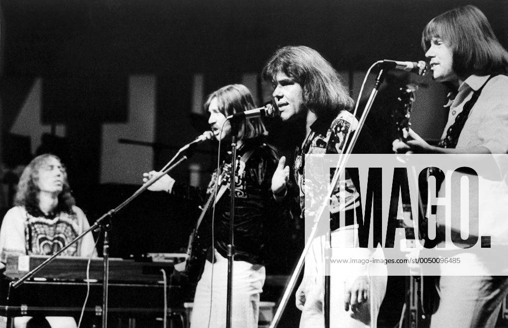 Karat , vli.: Keyboarder Ulrich Ed Swillms, Gitarrist und Sänger Herbert Dreilich, Sänger Hans-Joachim Neumann, Bassist Henning Protzmann