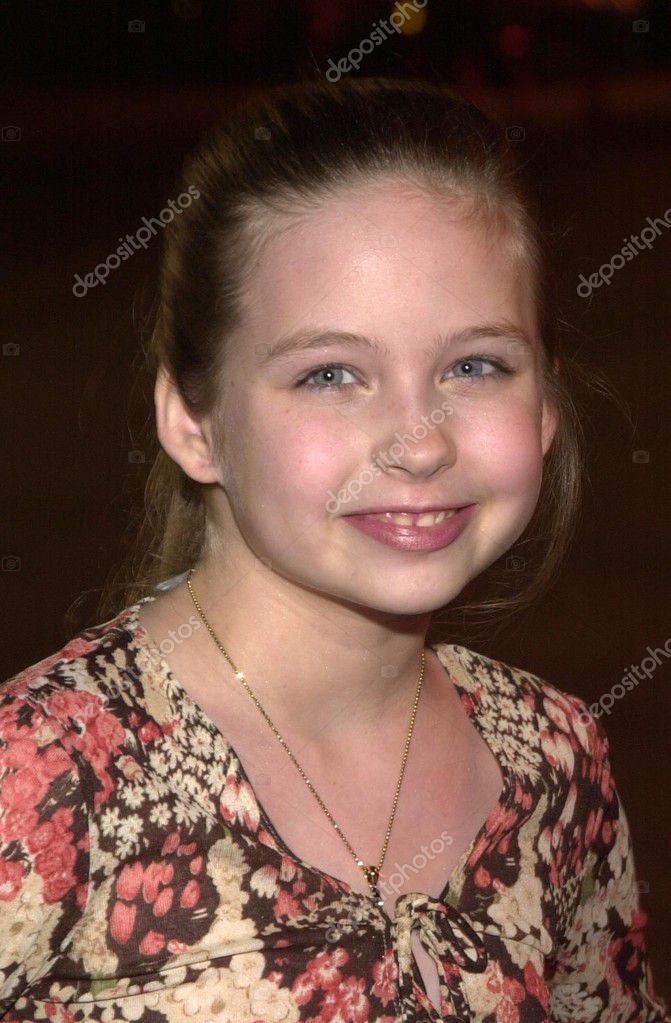 Daveigh Chase at the Neil Bogart Memoral Found 2002 Childrens Choice Awards, Universal Amphitheater, Universal City, CA 11-04-02