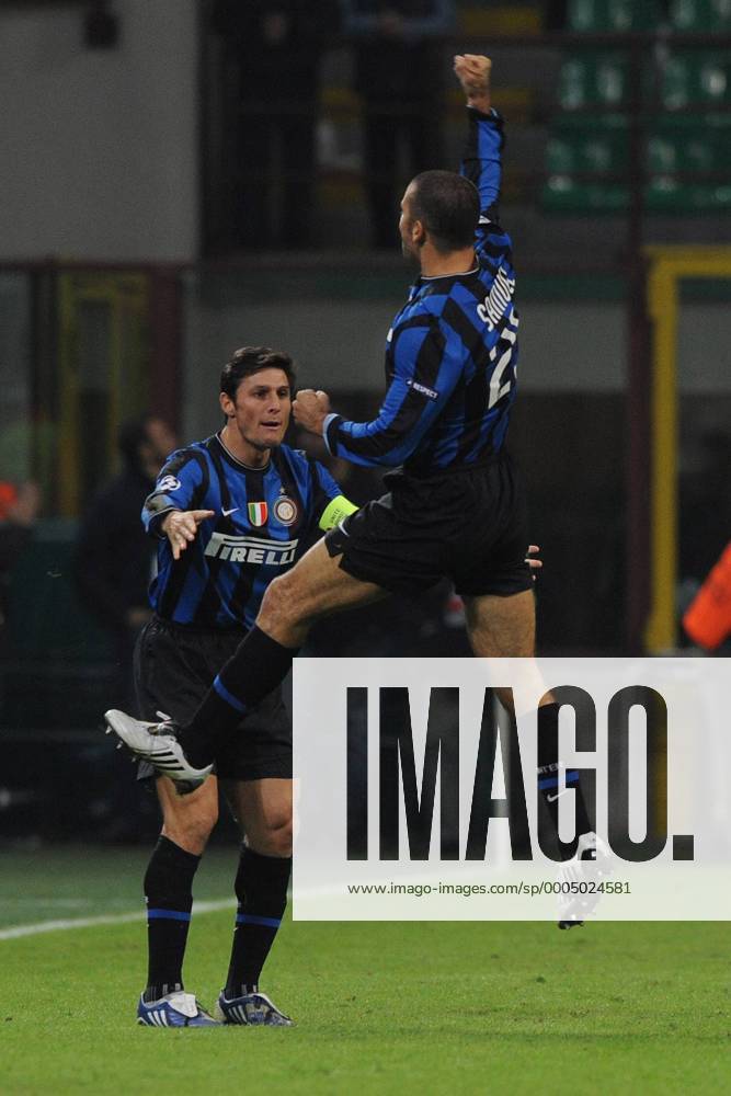 Javer Zanetti (L) und Walter Samuel (Inter Mailand) - Torjubel - o0 Jubel, Freude