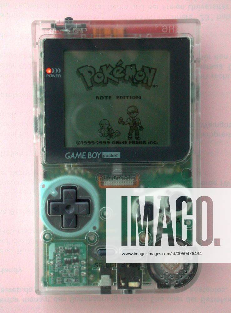Game Boy Pocket mit dem Spiel - Pokemon -