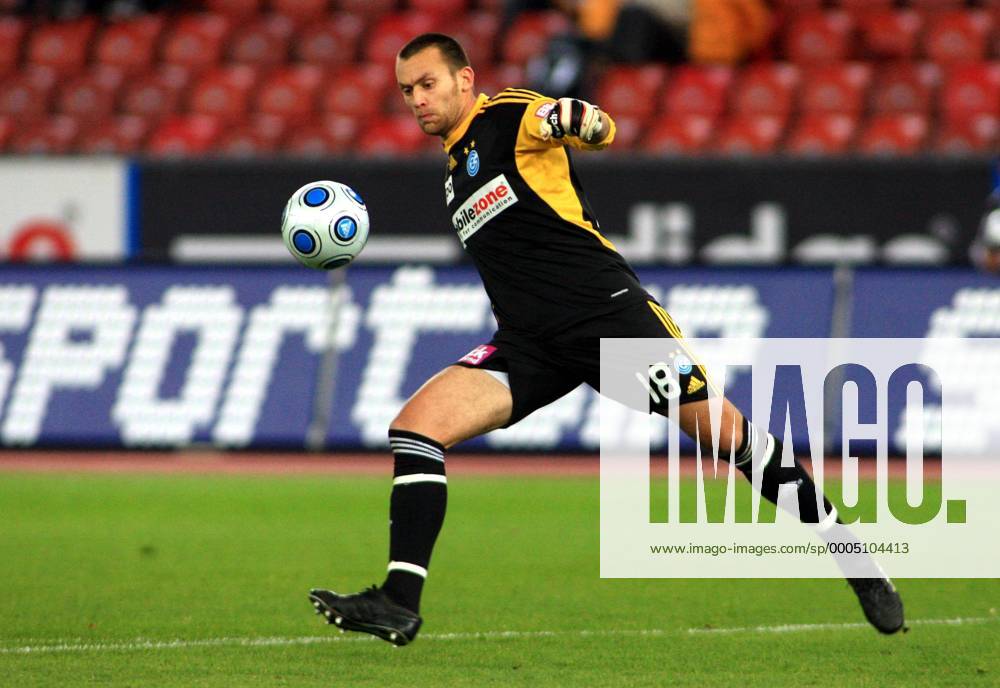 Fussball Super League Grasshopper Club Zürich - AC Bellinzona 7:0 Torwart Lorenzo Bucchi (Grasshopper)