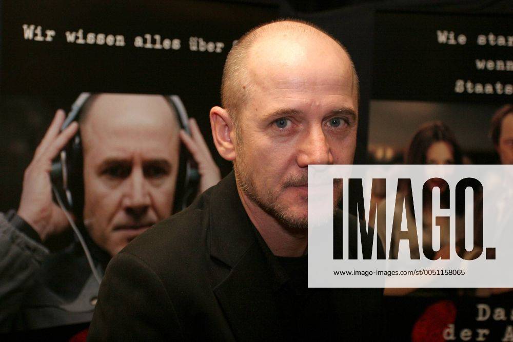 Schauspieler Ulrich Mühe (GER) anlässlich der Filmpremiere - Das Leben der Anderen - in Weimar