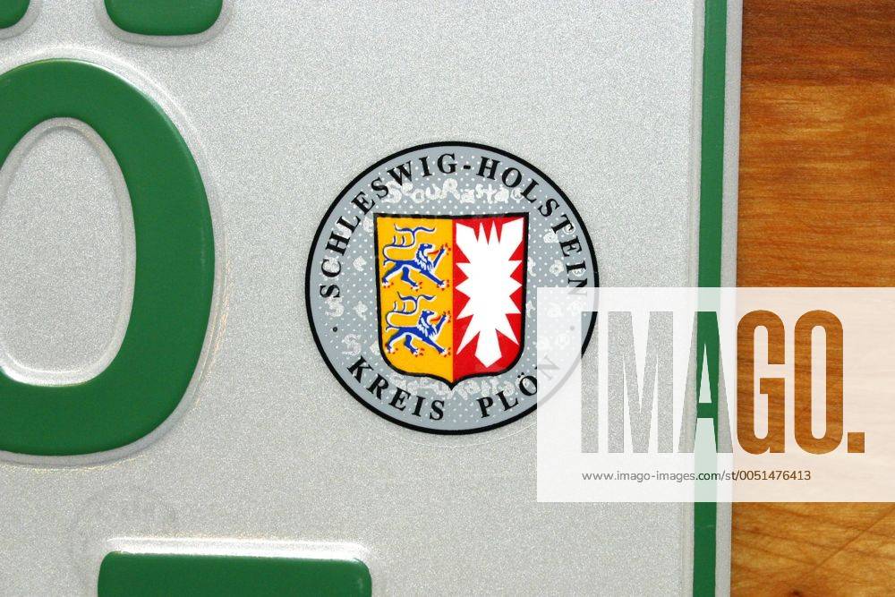 Kennzeichen für steuerbefreite Kraftfahrzeuge mit Zulassungsplakette des Kreises Plön in Schleswig Holstein