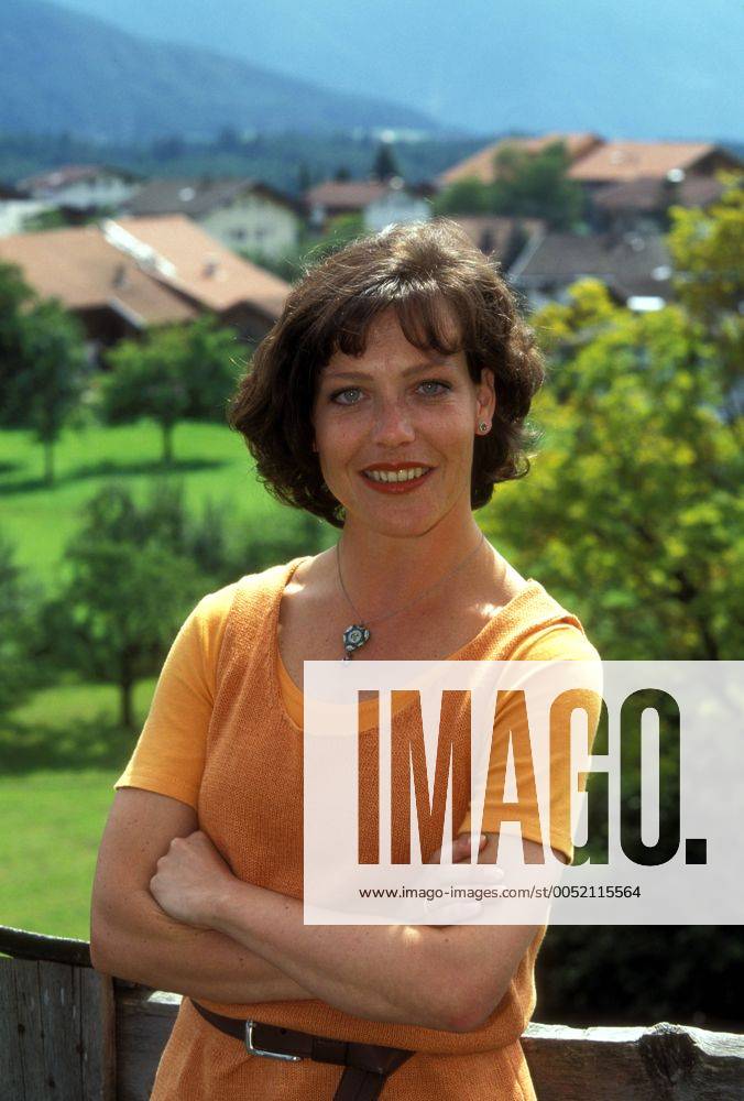 Schauspielerin Janina Hartwig (GER) anlässlich eines Pressetermins zur Sat.1-Fernsehserie - Der Bergdoktor - in Wildermieming