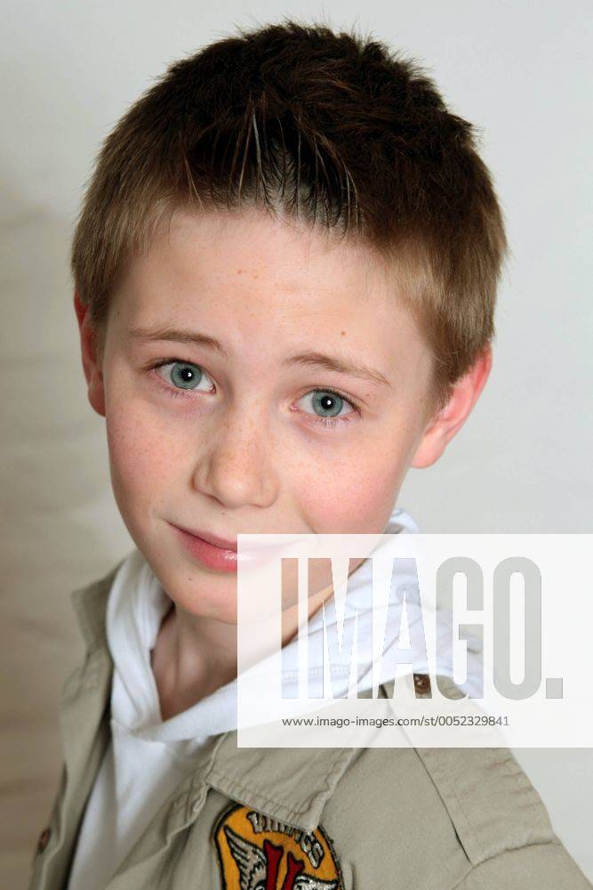 Schauspieler Moritz Glaser anlässlich eines Fotoshootings zur TV-Serie - Die Pfefferkörner - in Hamburg