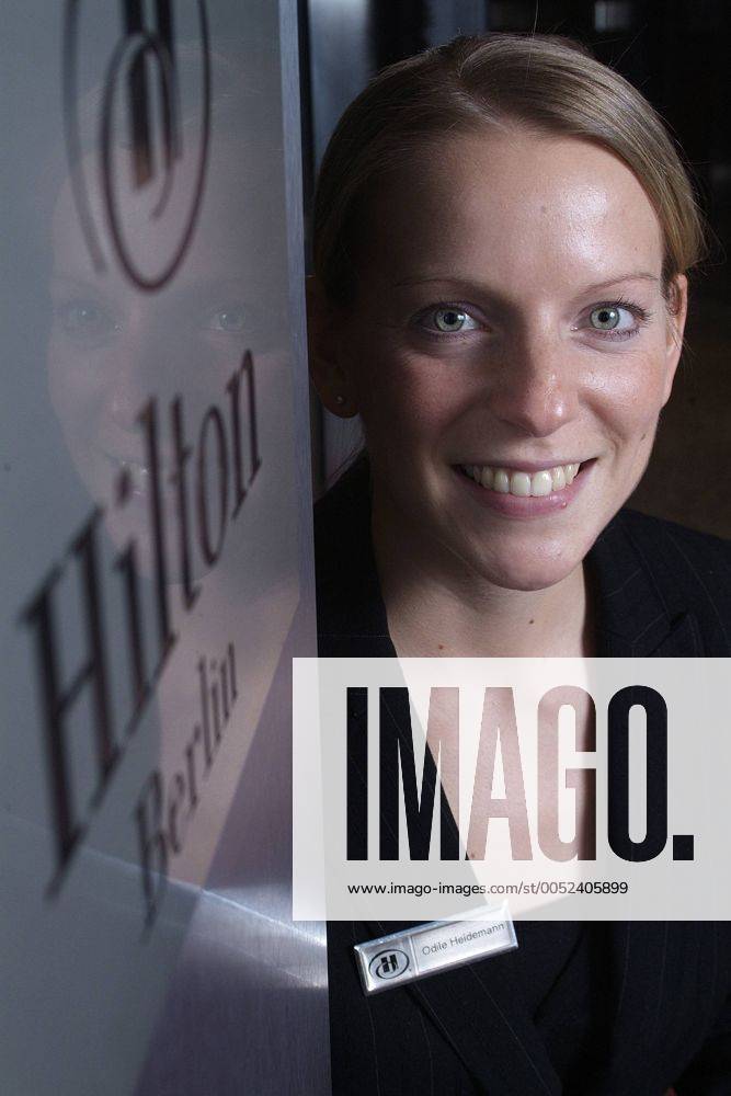 Hotelfachfrau Odile Heidemann (Super-Azubi) anlässlich eines Fotoshootings in Berlin