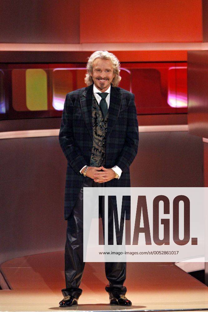 Moderator Thomas Gottschalk während der ZDF-Fernsehshow - Wetten Dass..? - in Offenburg