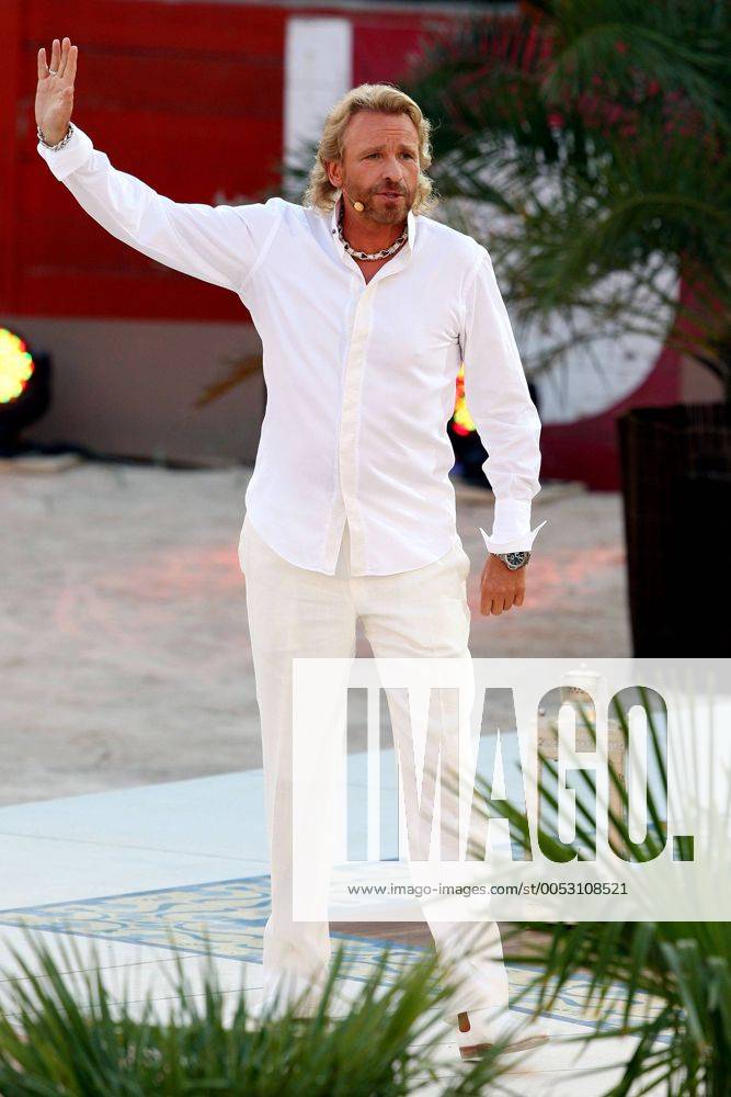 Moderator Thomas Gottschalk während der ZDF-Fernsehsendung - Sommer - Wetten, Dass...? - in Palma de Mallorca