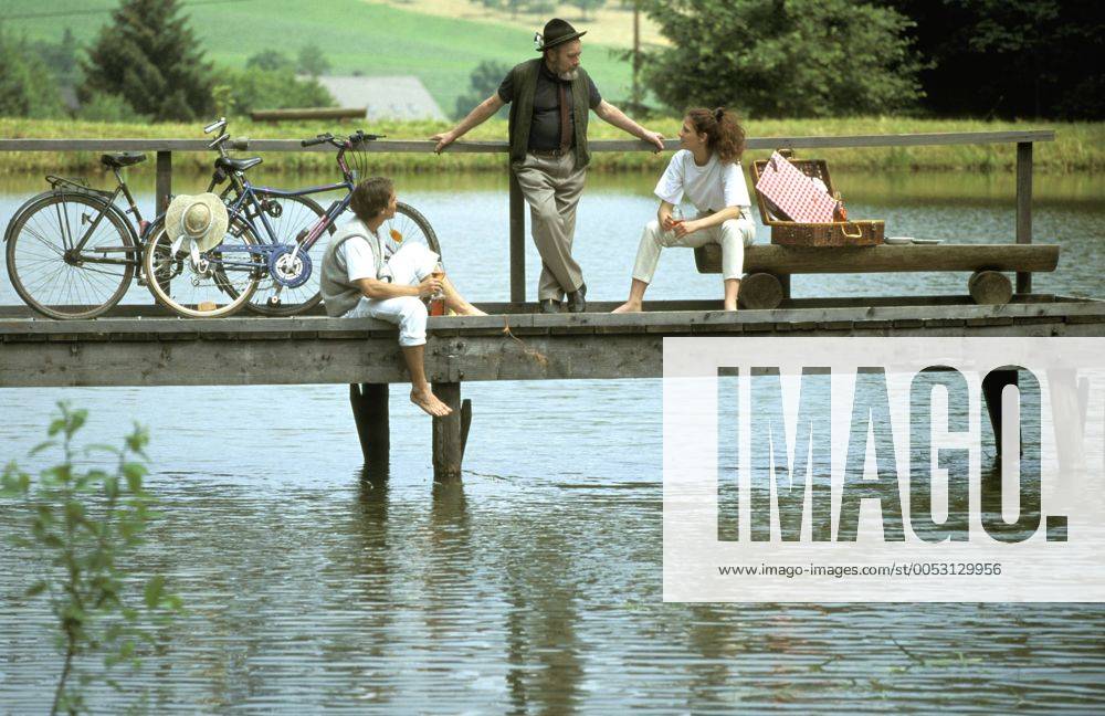 IMAGO Creative: Jahreszeit Frühling, Picknick Sommerurlaub in Oesterreich; Sommerfrische - McPVSL