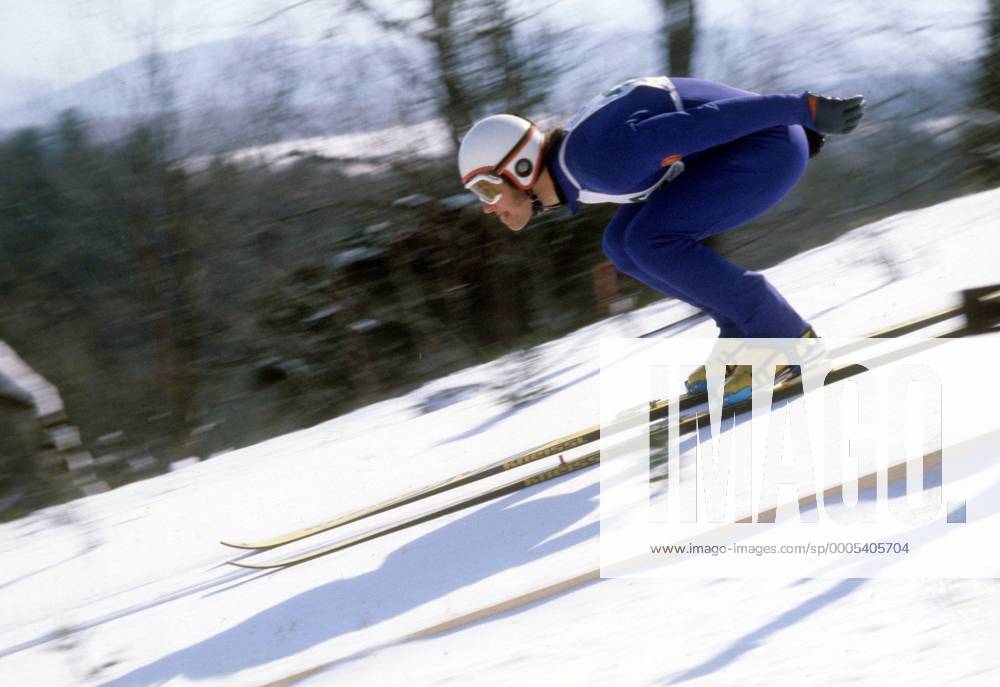 Ulrich Wehling (DDR) Nordische Kombination OS Winter Herren Olympische Spiele 1980, Winterspiele, Ski Nordisch, Skisport, Skisprung Einzelbild Lake Placid