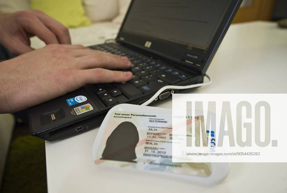 Test - neuer Personalausweis und Lesegerät mit Computer - Mülheim