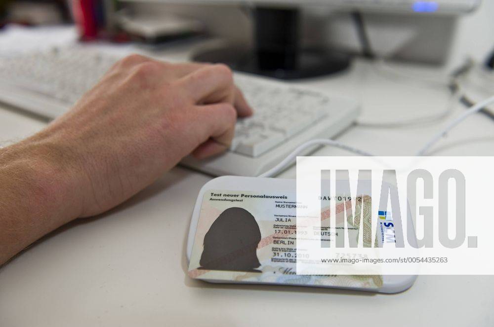 Test - neuer Personalausweis und Lesegerät mit Computer - Mülheim