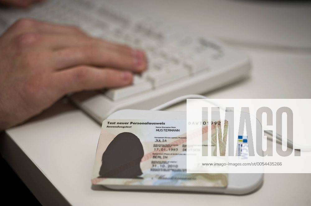 Test - neuer Personalausweis und Lesegerät mit Computer - Mülheim
