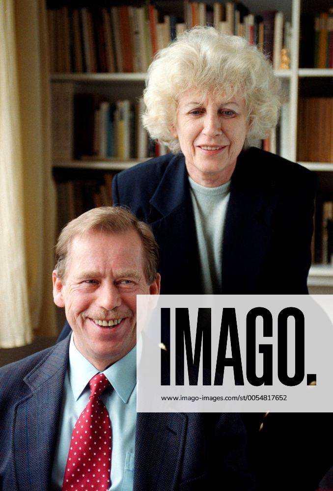 Czech President Vaclav Havel and his wife Olga at home, January 1993. CTK Photo Jana Nosekova CTKPhoto00005221