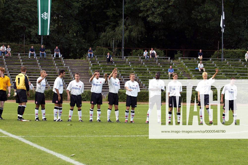 Mannschaftsvorstellung Eintracht Frankfurt Fußball LM Herren B-Jugend-Meisterschaft 2001 2002, U17, Junioren, U 17, Hannover - Eintracht Frankfurt 0:1 Totale Eilenriedstadion Hannover