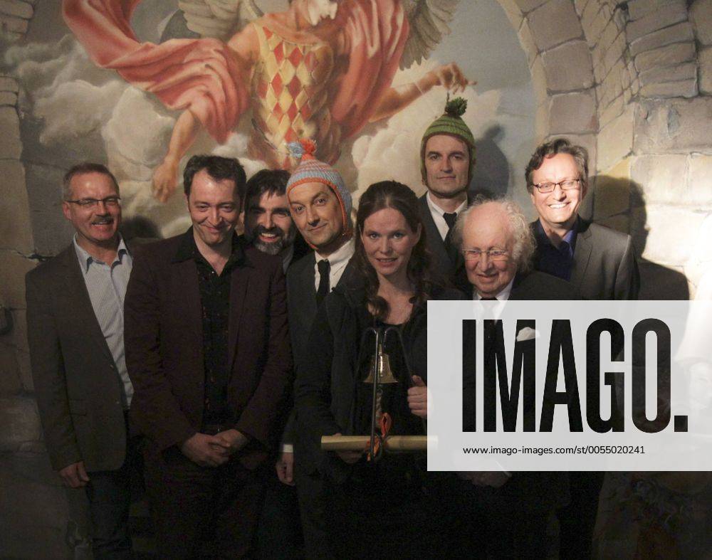 Mainz unterhaus 13.03.2011 Verleihung Deutscher Kleinkunstpreis hier alle Preisträger: Ewald Dietrich (unterhaus Mainz), Rainald Grebe, Volker Pispers (Moderator), Ulan & Bator (mit Pudelmützen), Dota Kehr, Klaus Peter Schreiner und Frank Lüdecke