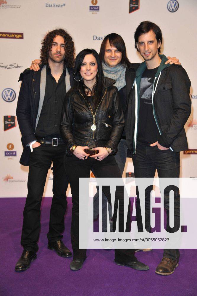 Die Band Silbermond - L-R: Andreas Nowak, Sängerin Stefanie Kloß, Johannes Stolle und Thomas Stolle bei der Verleihung vom Musikpreis Echo in Berlin am 24.03.2011 Echo Verleihung 2011