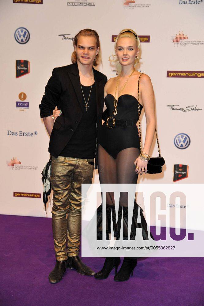 Wilson Gonzalez Ochsenknecht mit seiner Freundin Bonnie Strange bei der Verleihung vom Musikpreis Echo in Berlin am 24.03.2011 Echo Verleihung 2011