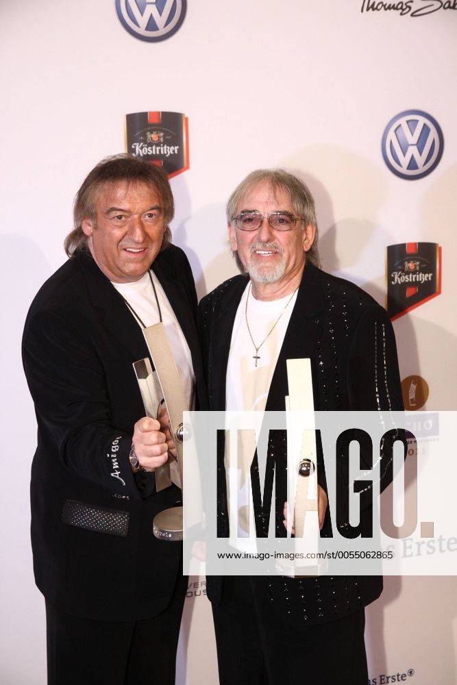 Die Amigos, Bernd (L) und Karl Heinz Ulrich bei der Verleihung vom Musikpreis Echo in Berlin am 24.03.2011 Echo Verleihung 2011