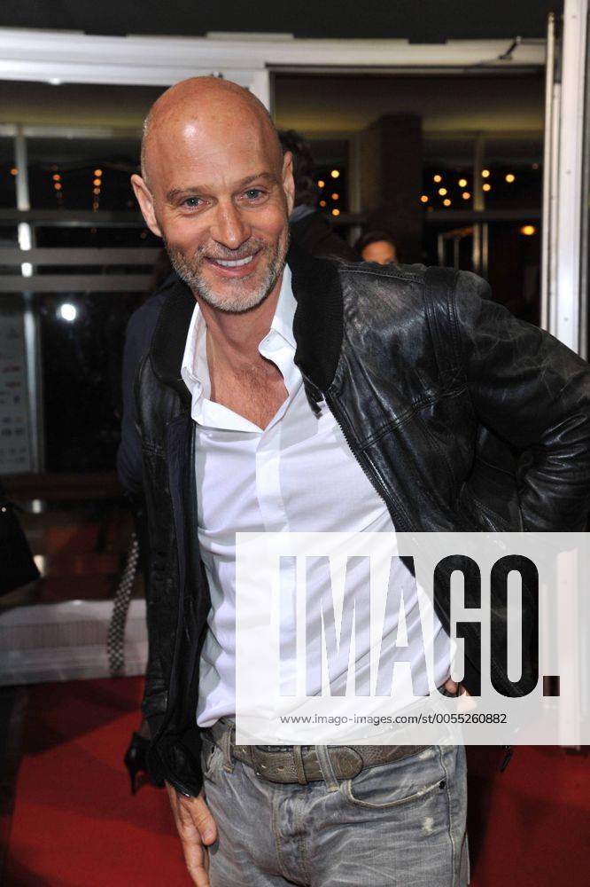 Simon Licht, der Schauspieler bei der Eröffnung vom Filmfestival Achtung Berlin mit der Premiere von dem Kinofilm Die letzte Lüge am 13.4.2011 in Berlin Achtung Berlin New Berlin film award 2011- Die letzte Lüge