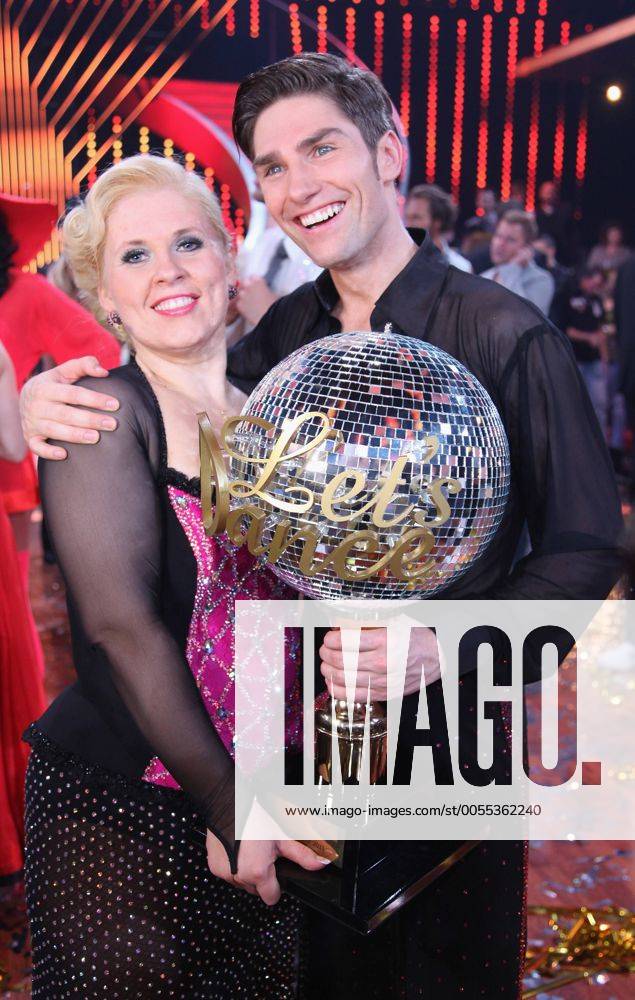 Über den Titel Dancing Star 2011 freut sich Maite Kelly mit ihrem Tanzpartner Christian Polanc, die beiden sind die Sieger der Finalshow Let s Dance (RTL) in Köln am 18.05.2011 Lets Dance , RTL, 2011