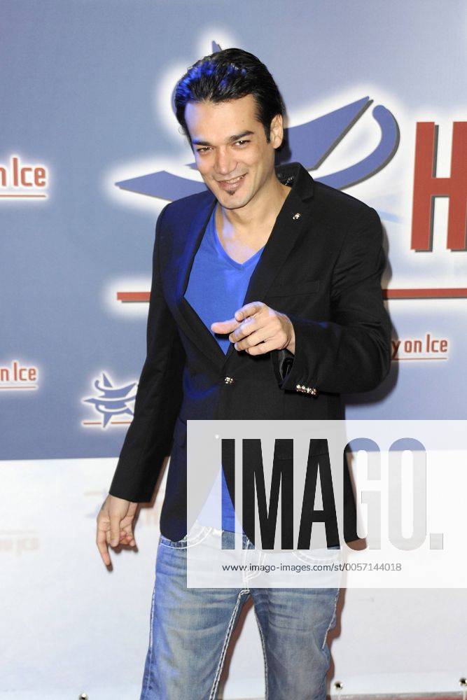 Daniel Lopes. Gala Premiere der Eisshow HOLIDAY ON ICE - FESTIVAL im Tempodrom. Berlin 01.03.2012 Gala Premiere HOLIDAY ON ICE - FESTIVAL. Berlin 01.03.2012 uw