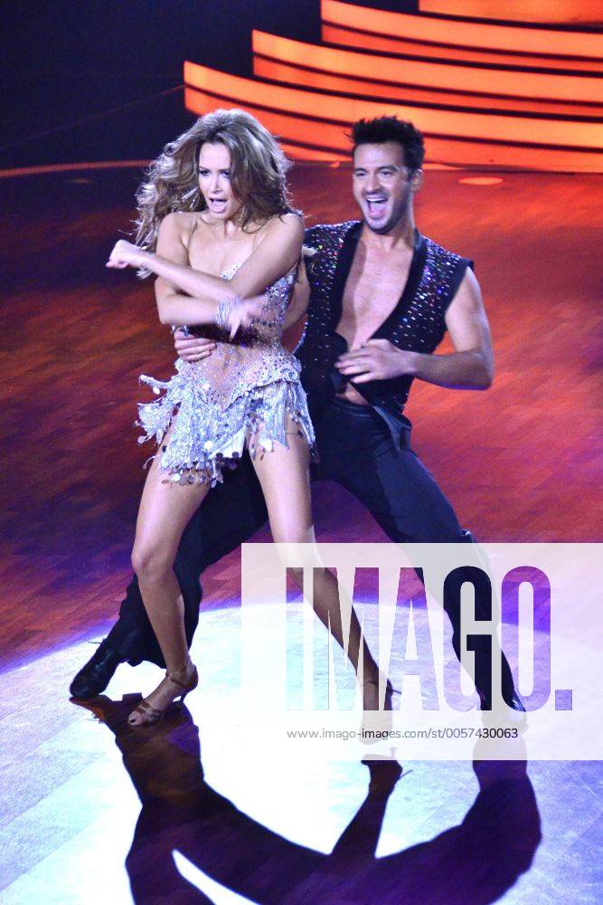 1.Show der 5. Staffel der RTL-Tanzshow Let s Dance in den MMC-Studios im Coloneum, Köln Mandy Capristo, Stefano Terrazzino