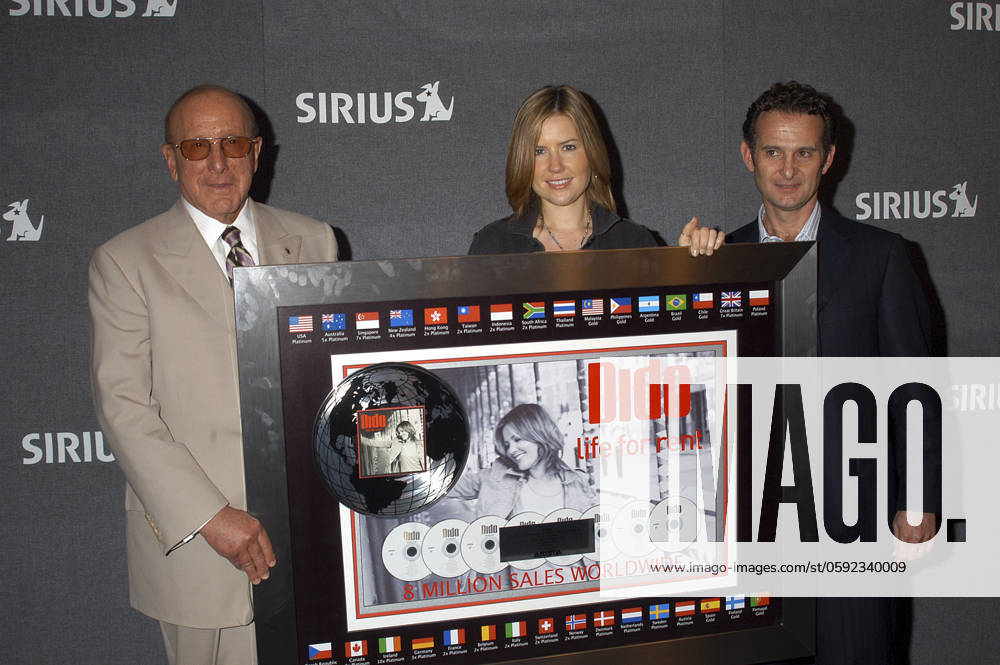 DIDO PLATINUM RECORD SALES AWARD CEREMONY NY CLIVE DAVIS, DIDO AND CHARLES GOLDSTUCK AT SIRIUS SATELLITE STUDIOS AS BMG CHAIRMAN AND CEO, CLIVE DAVIS AND BMG PRESIDENT CHARLES GOLDSTUCK PRESENT DIDO A PLATINUM PLAQUE FOR SELLING 8 MILLION COPIES OF HER ALBUM LIFE FOR RENT . PICTURES JOY E. SCHELLER CLIVE DAVIS AND DIDO AND CHARLES GOLDSTUCK,