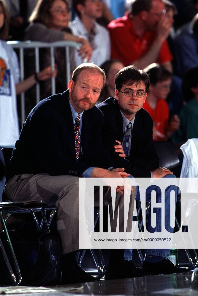 Bundestrainer Bernd Motte (li.) und Co-Trainer Jörg Scherz Basketball Länderspiel Damen Frauen, Nationalmannschaft 1997: Deutschland Gruppe