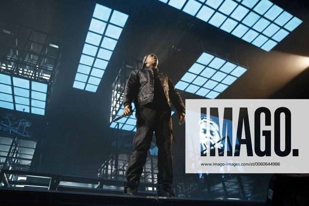 - Jay Z bei einem Konzert in der Hamburger o2 World