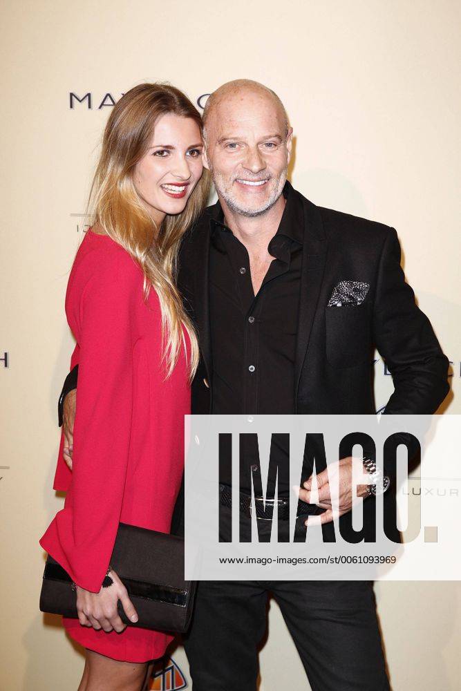 Simon Licht und Theresa Krentzlin beim Maybach - Icons of Luxury Flagship Store Opening am 19.02.2014 in Berlin Maybach - Icons of Luxury Flagship Store Opening in Berlin, 2014