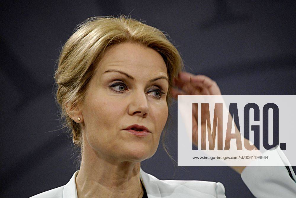 Pressekonferenz von Ministerpräsidentin Helle Thorning-Schmidt in Kopenhagen, Dänemark