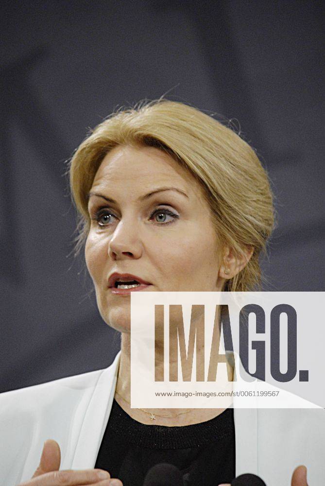 Pressekonferenz von Ministerpräsidentin Helle Thorning-Schmidt in Kopenhagen, Dänemark