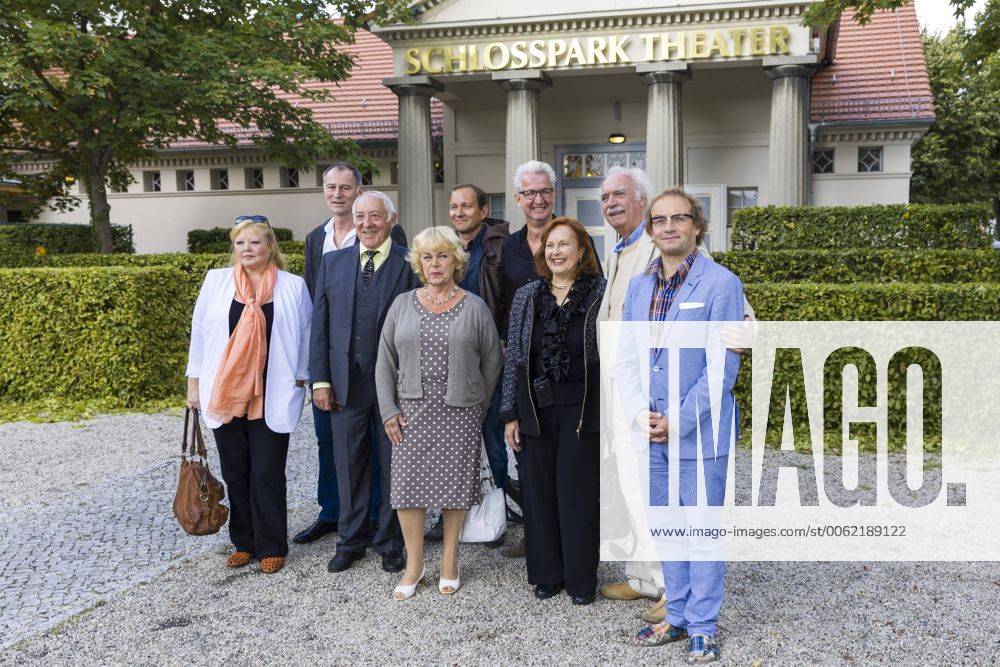 Berlin,GER,Deutschland,25.08.2014,Jahrespressekonferenz im Schlosspark Theater.Im Bild zu sehen:u.a. Dieter Hallervorden,Achim Wolff,Wigald Boning,Brigitte Grothum,Dagmar Biener,Thomas Schendel,Folke Braband,Franzsika Troegner,Philip Tiedermann.