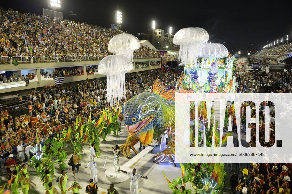 Brasil, Rio de Janeiro, Carnival float of Academicos do Grande Rio at Sambadromo FLK000001