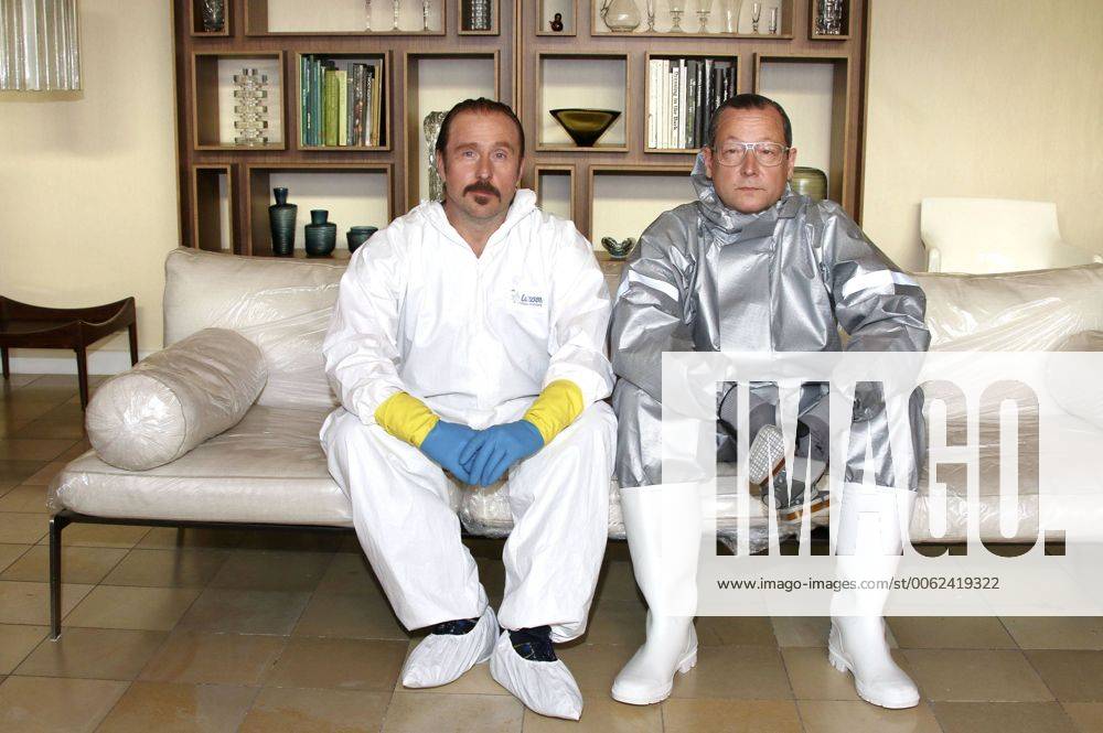 Bjarne Maedel und Matthias Brandt beim Fototermin am Set der NDR Comedy-Serie Der Tatortreiniger . Hamburg, 19.09.2014 xFuturexImage