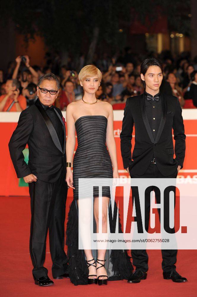 Roma Cinema Fest 2014. Red Carpet for the film Kamisana no iutoori As the Gods will . Pictured: Hirona Yamazaki, Sota Fukushi, Takashi Miike AlbertoxTerenghi