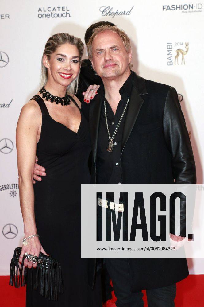Uwe Ochsenknecht mit Freundin Kirsten bei der 66. Bambi-Verleihung 2014 im Stage Theater am Potsdamer Platz. Berlin, 13.11.2014 Foto:xH.xDehlerx xFuturexImage