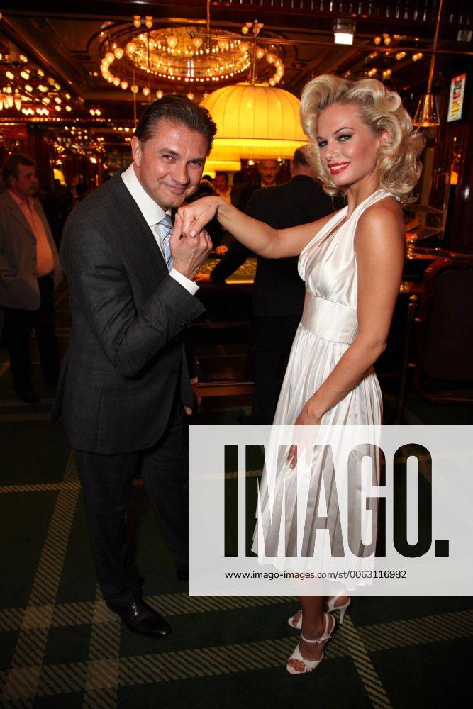 50 Jahre Casino Wien Wien, Kärntner Str. Casino, 21. 04. 2011 Reinhard DEIRING, Marilyn Double