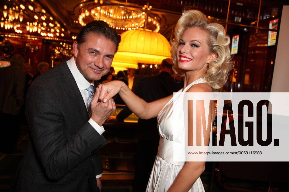 50 Jahre Casino Wien Wien, Kärntner Str. Casino, 21. 04. 2011 Reinhard DEIRING, Marilyn Double