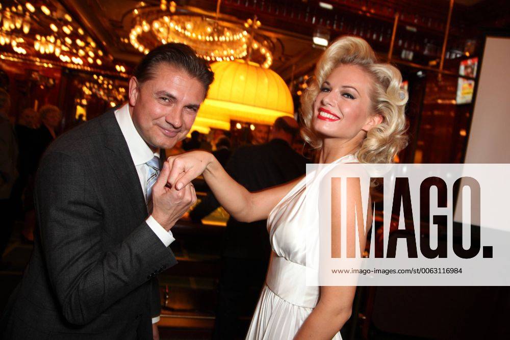 50 Jahre Casino Wien Wien, Kärntner Str. Casino, 21. 04. 2011 Reinhard DEIRING, Marilyn Double
