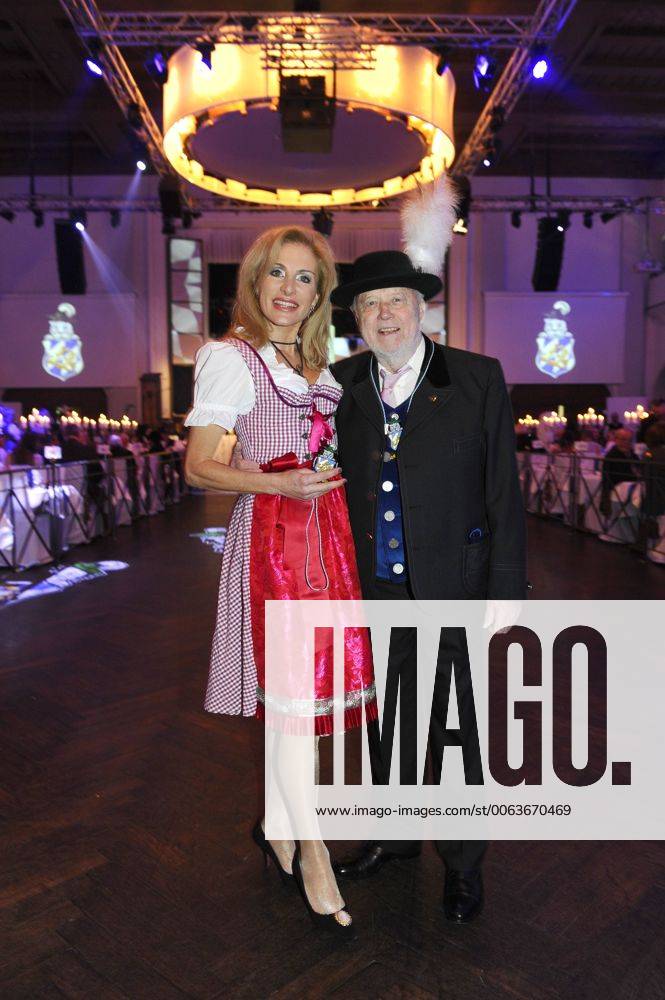 Joseph Vilsmaier mit Freundin Birgit Muth Filserball 2015 Fasching Ehrung Ehrenfilser 50. Jahre Filserbuam Löwenbräukeller München 06. Feburar 2015