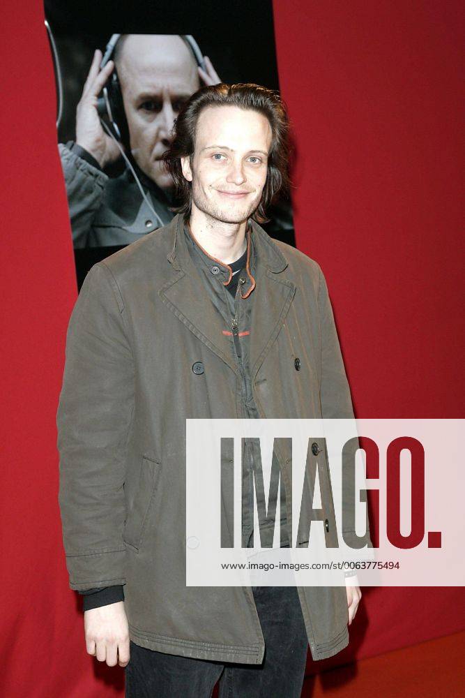 DAS LEBEN DER ANDEREN Premiere - Ankunft - Berlin August Diehl bei der Ankunft der Premiere DAS LEBEN DER ANDEREN im Cinemaxx am 15.03.2006 in Berlin.
