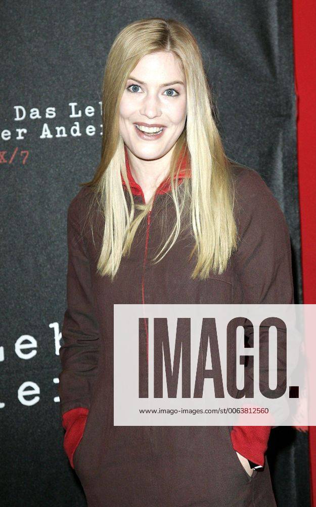 DAS LEBEN DER ANDEREN Premiere - Ankunft - Berlin Susanne Gaertner bei der Ankunft der Premiere DAS LEBEN DER ANDEREN im Cinemaxx am 15.03.2006 in Berlin.