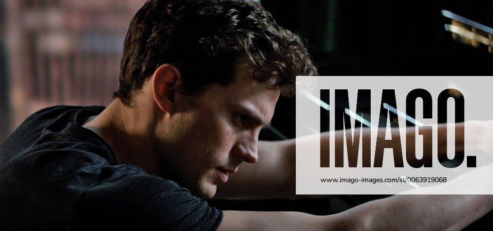 RELEASE DATE: February 13, 2015 TITLE: Fifty Shades of Grey STUDIO: Universal Pictures DIRECTOR: Sam Taylor-Johnson PLOT: Literature student Anastasia Steele s life changes forever when she meets handsome, yet tormented, billionaire Christian Grey PICTURED: JAMIE DORNAN as Christian Grey Vancouver Canada - ZUMAz90_ ! ACHTUNG REDAKTIONEN: VERÖFFENTLICHUNG NUR BEI FILMTITEL-NENNUNG!
