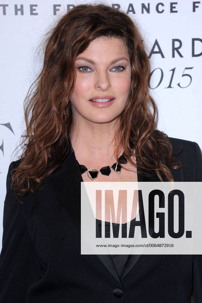 New York, NY, USA - June 17, 2015 New York City..Linda Evangelista attending the 2015 Fragrance Foundation Awards at Alice Tully Hall at Lincoln Center on June 17, 2015 in New York City : New York USA - ZUMAny1_